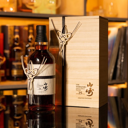 <strong>山崎 25年 威士忌</strong>